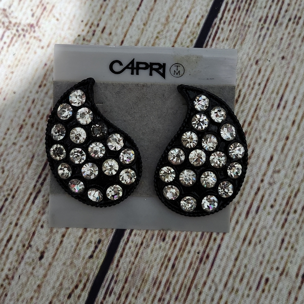 Vintage Capri New Rhinestone And Black Enameled Earrings